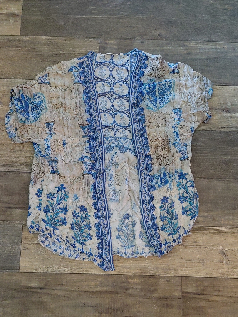 Soft Surroundings  Kimono